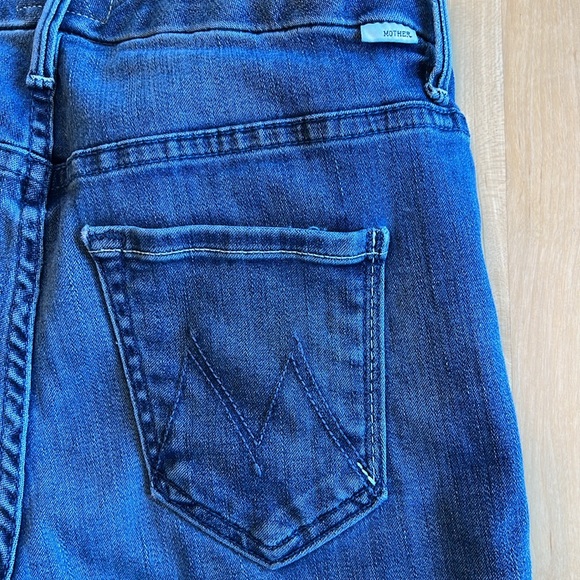 MOTHER High Waisted Looker Ankle Fray in Everything We Keep - Picture 6 of 6